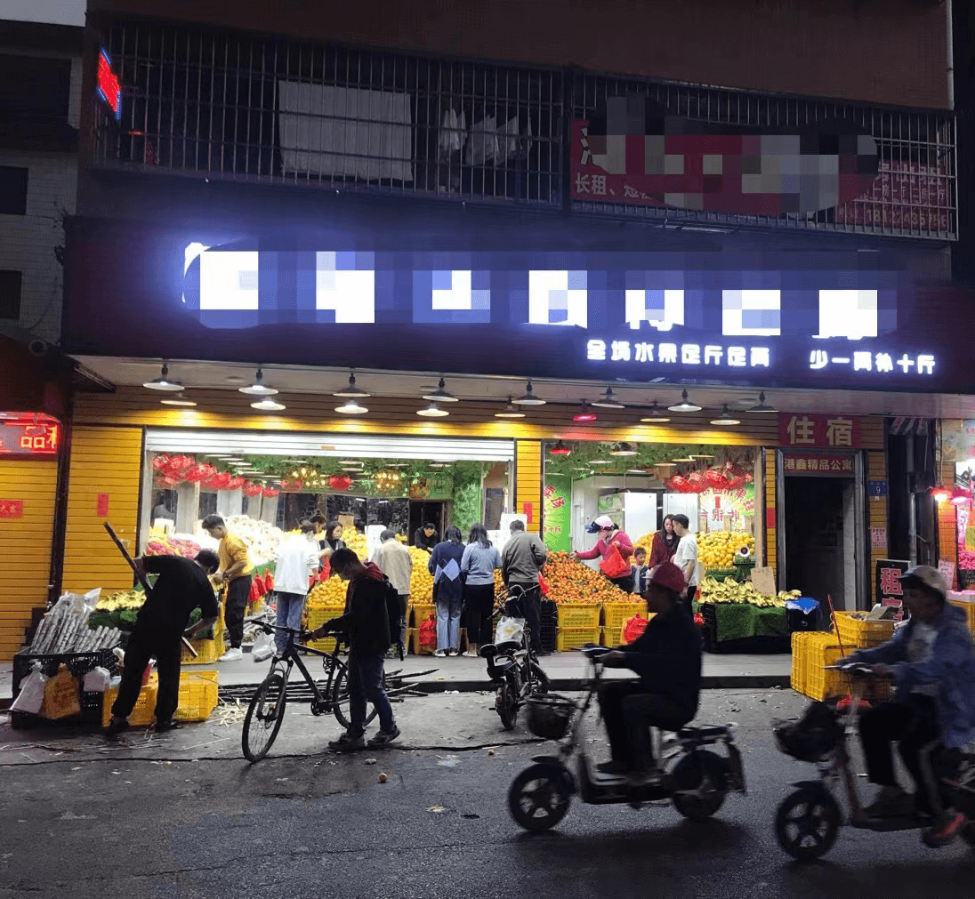 64a8e66ad89caKi3jgtsmuWyvrxCX - 同样的经营方式，为什么相邻的两家店，其中一家生意爆火，另外一家冷冷清清？
